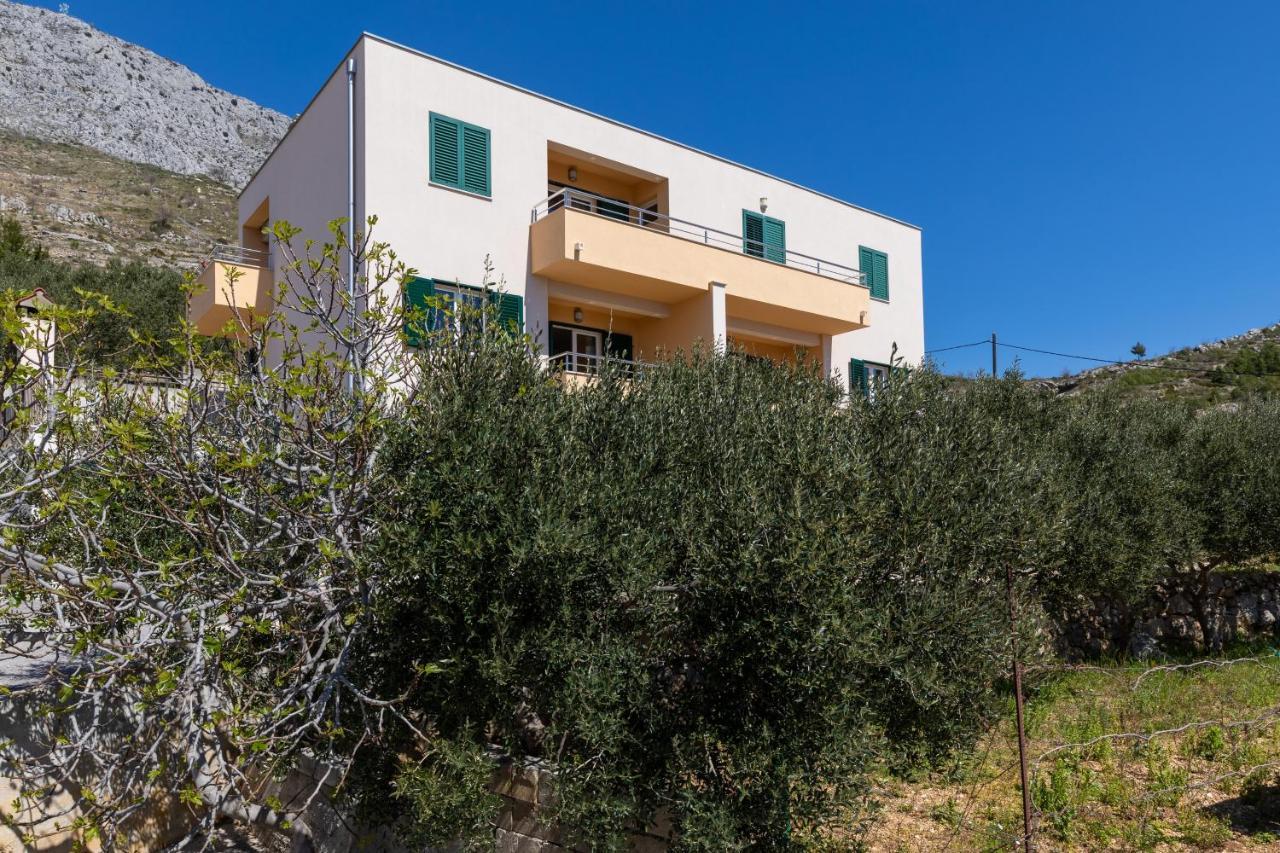 Apartments With A Parking Space Dugi Rat, Omis - 19516 Esterno foto