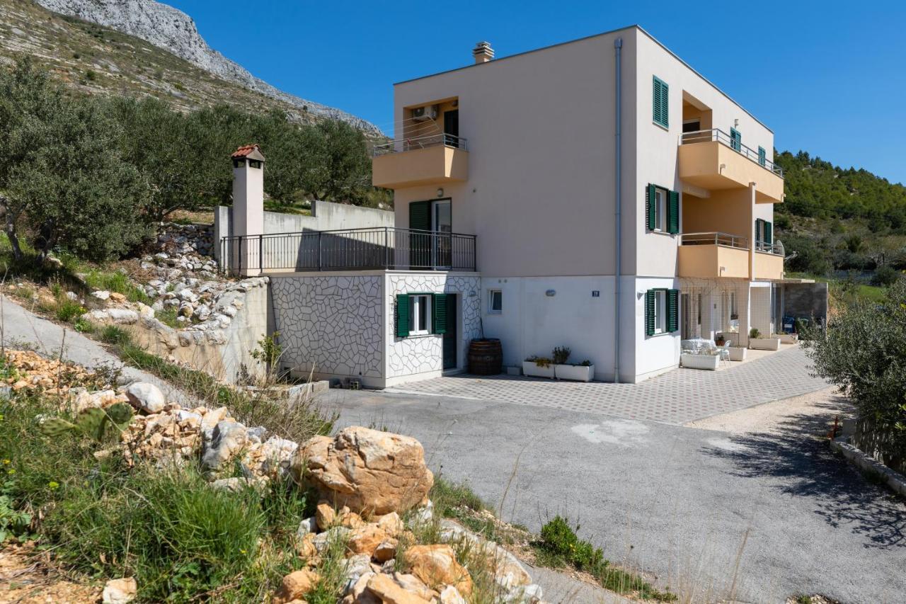 Apartments With A Parking Space Dugi Rat, Omis - 19516 Esterno foto
