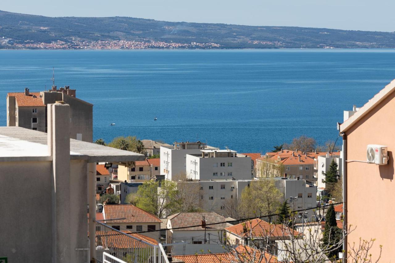 Apartments With A Parking Space Dugi Rat, Omis - 19516 Esterno foto
