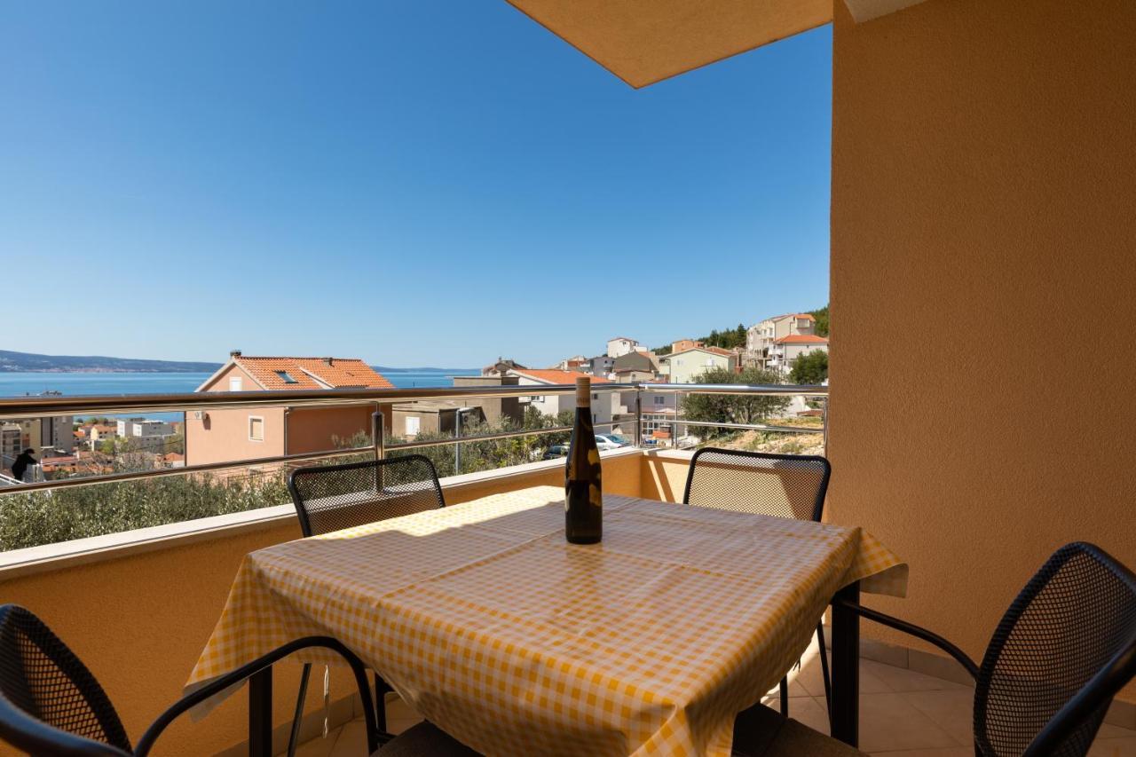 Apartments With A Parking Space Dugi Rat, Omis - 19516 Esterno foto